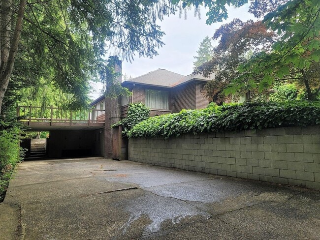 Building Photo - 2175 Lynnette Pl NW