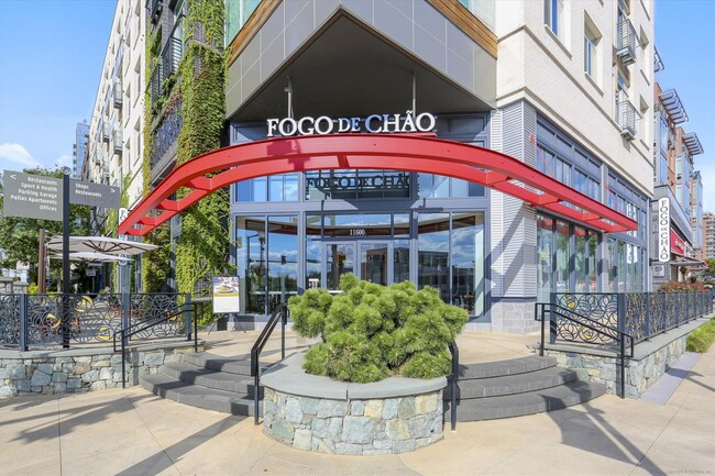 Building Photo - Furnished 2BR/2BA plus den located at Tuck...