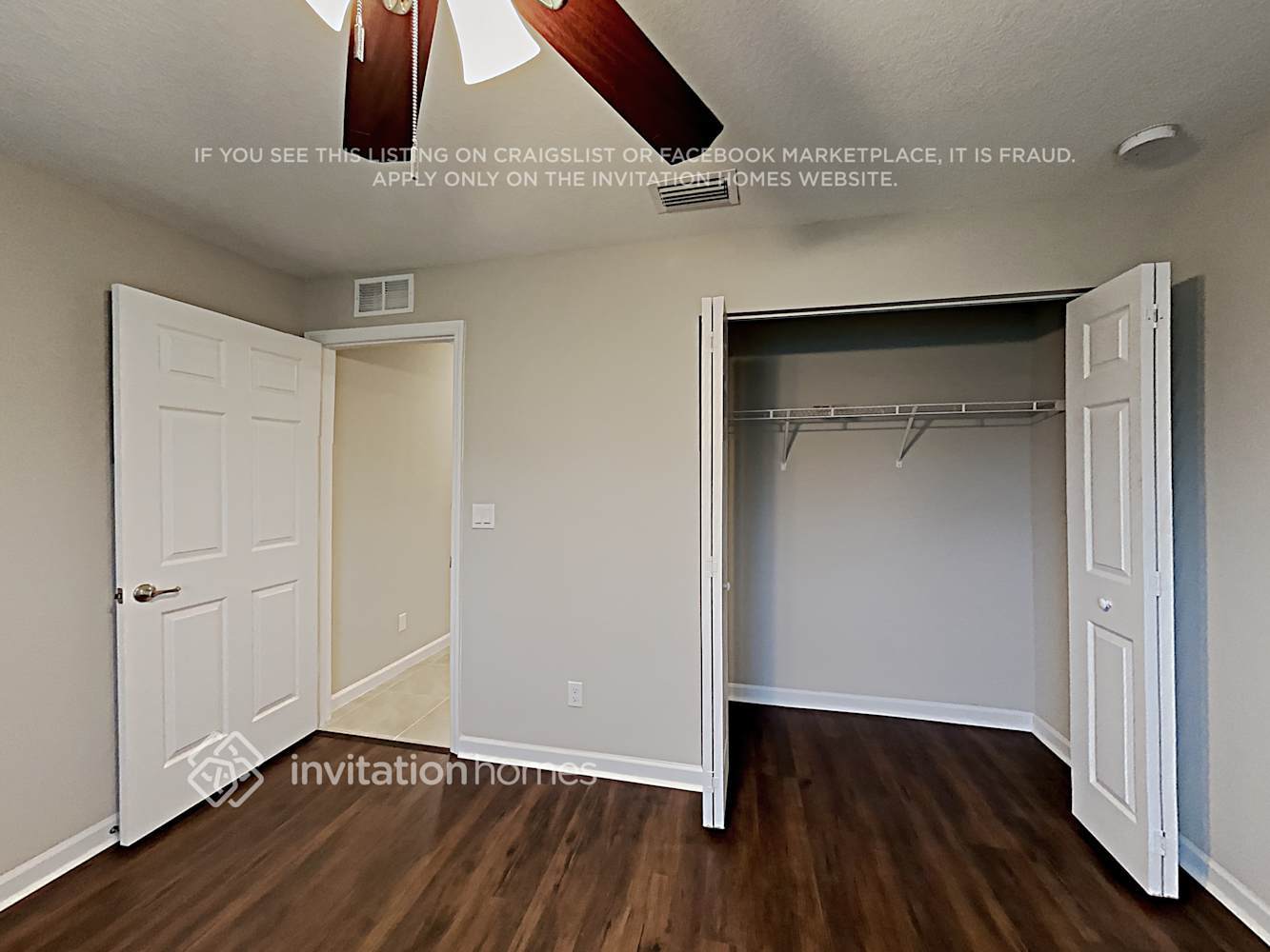 Building Photo - 550 SE Whitmore Dr