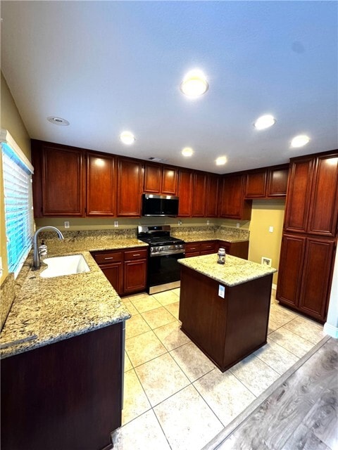 Building Photo - 804 St James Dr