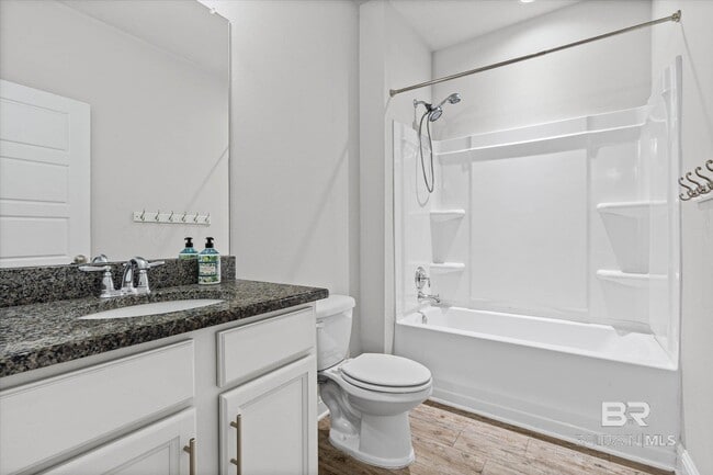 Building Photo - 21549 Yosemite Blvd