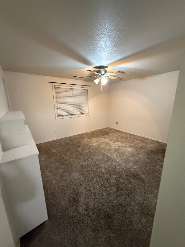 Building Photo - 5502 Hayes Ln