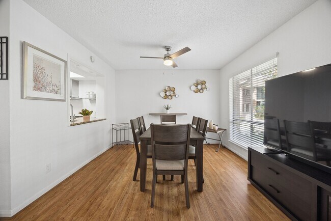 Building Photo - 6456 Bayou Glen Rd