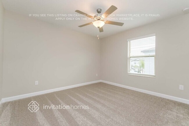 Building Photo - 2894 Coach Manors Way