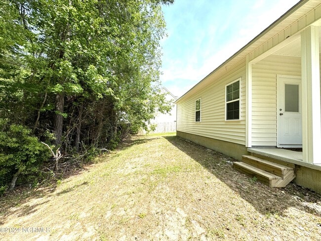 Building Photo - 148 Broadleaf Dr