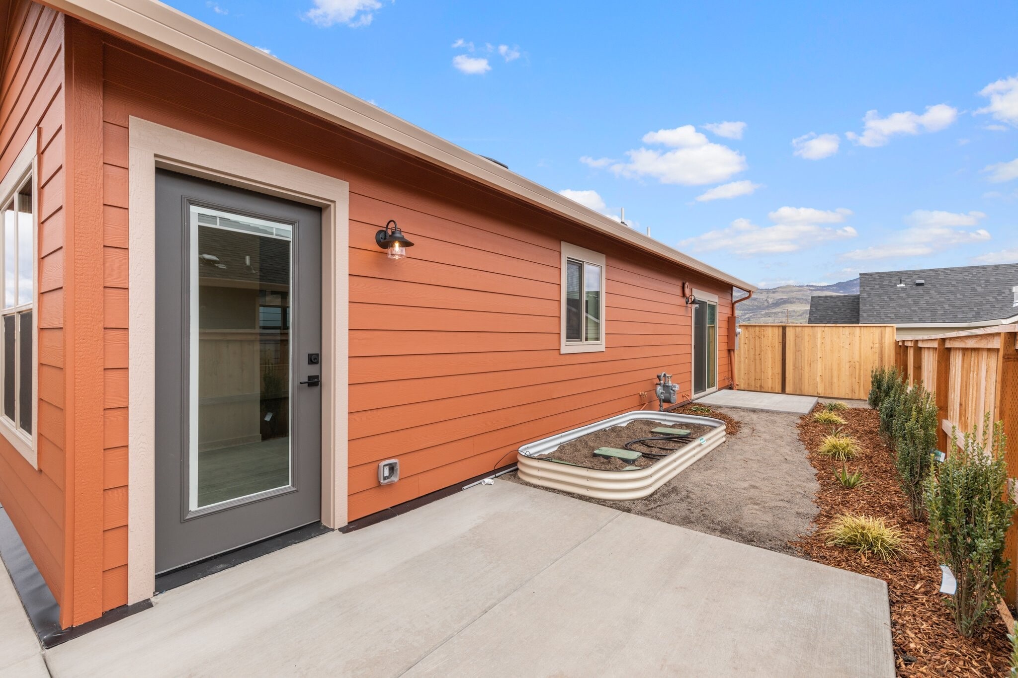Building Photo - 109 Gangnes Dr