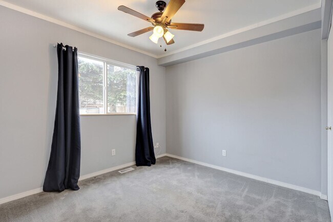 Building Photo - East Anchorage Home Near Trails & Parks; W/D in unit, Garage, Fenced Yard; Quick Access to JBER