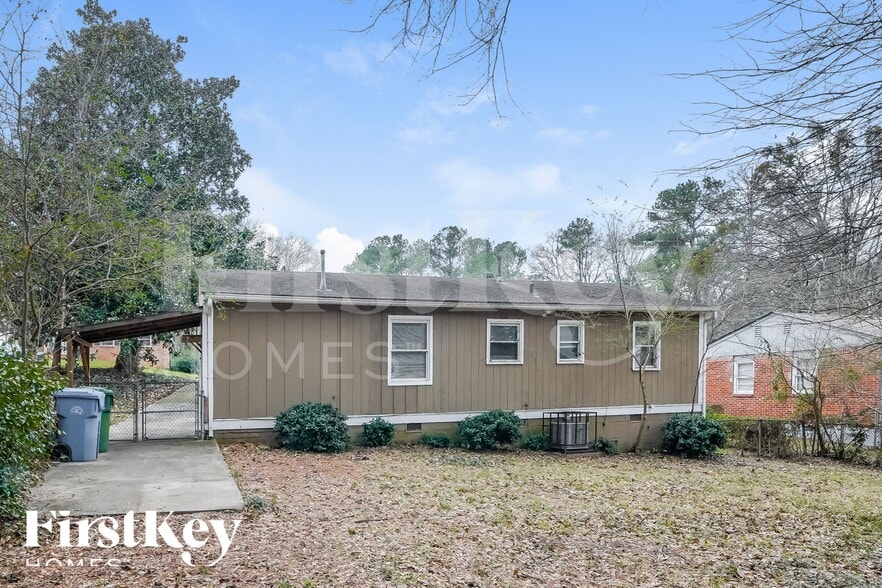 Building Photo - 443 Fairlock Ln NW