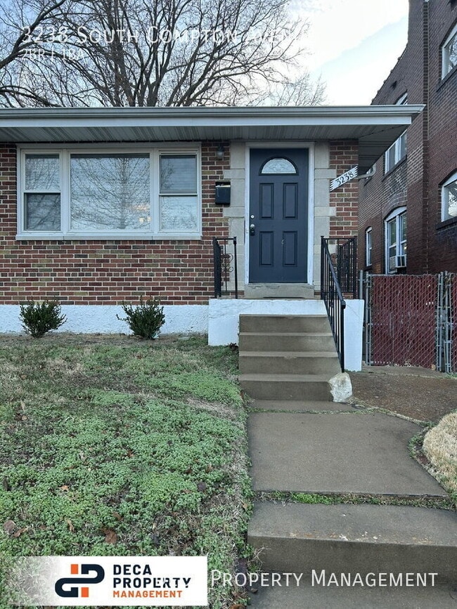 Building Photo - 3238 S Compton Ave