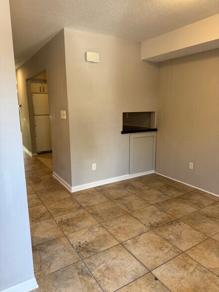 Building Photo - 115 Beechnut St
