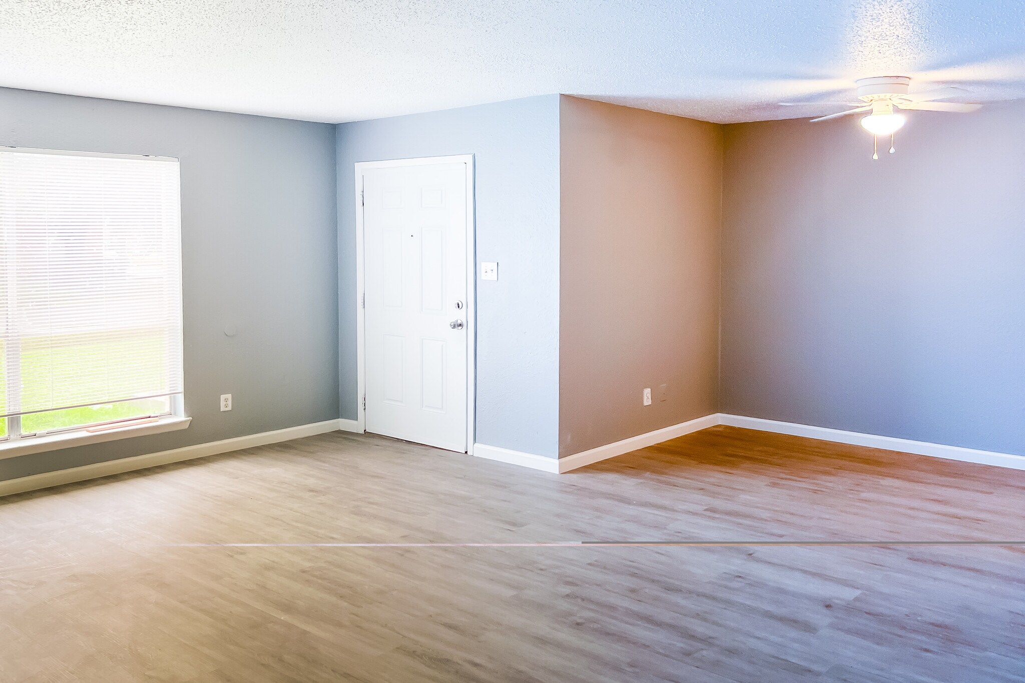 Building Photo - 200 Uhland Rd