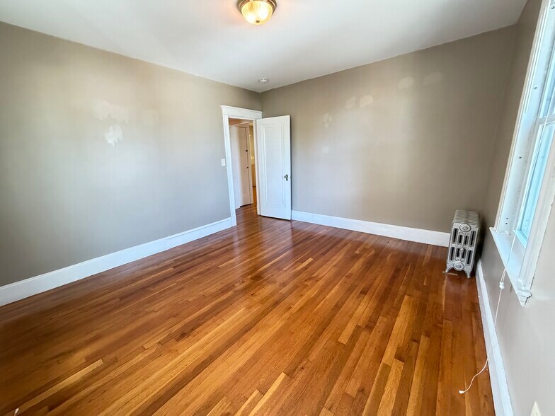 Bonus / Flex Room - 37 Leach St