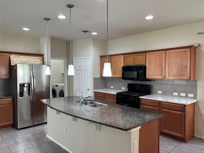 Building Photo - 9410 Privet Dr