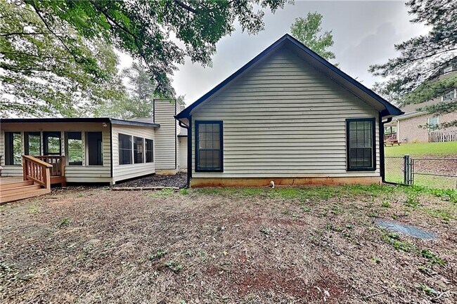 Building Photo - 5580 Dorsett Shoals Ln