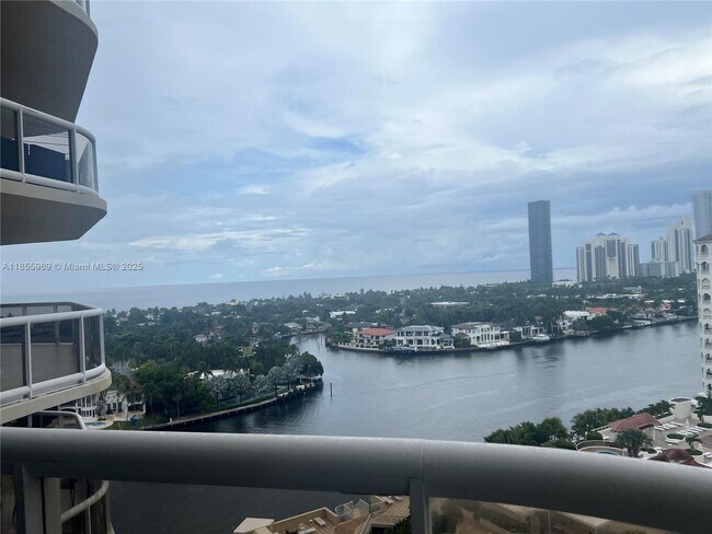 Primary Photo - 20191 E Country Club Dr