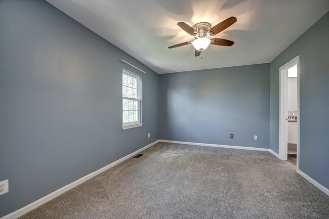 Building Photo - 13711 Flowing Brook Ct