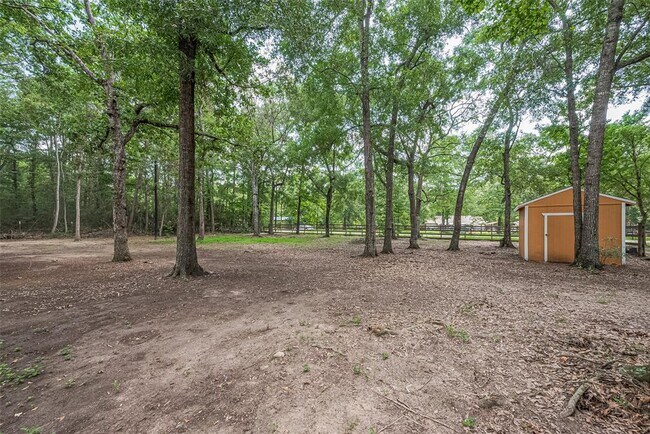 Building Photo - 5323 Forest Dr