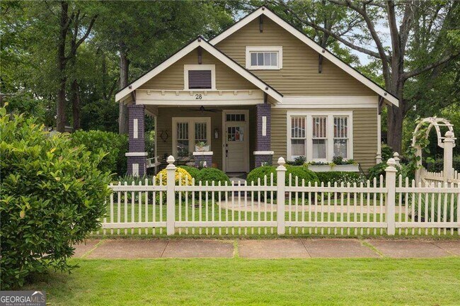 Primary Photo - 28 Clay St SE