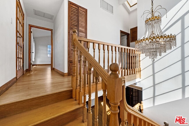 Building Photo - 2823 Coolidge Ave