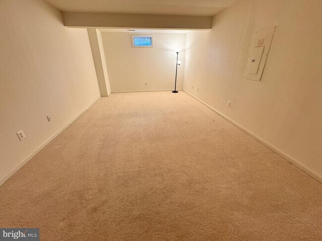 Building Photo - A rare opportunity to experience spacious, sophisticated living in a premier location.