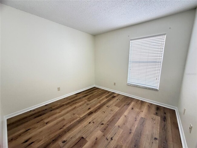 Building Photo - 2418 Harbor Town Dr