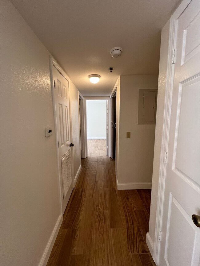 Building Photo - 428 Kays Ln