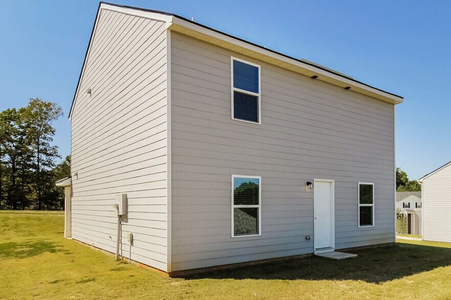 Building Photo - 1739 Mary Ave