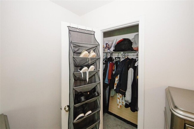 Building Photo - 10162 Benton Woods Dr