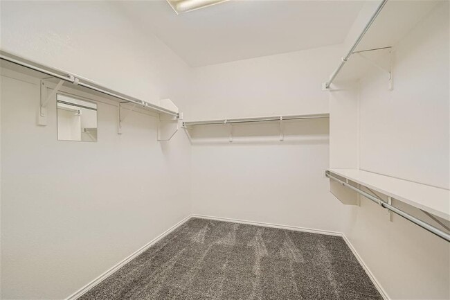 Building Photo - 120 Muir Ct