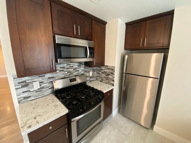 Building Photo - 4013 Andedon Cir