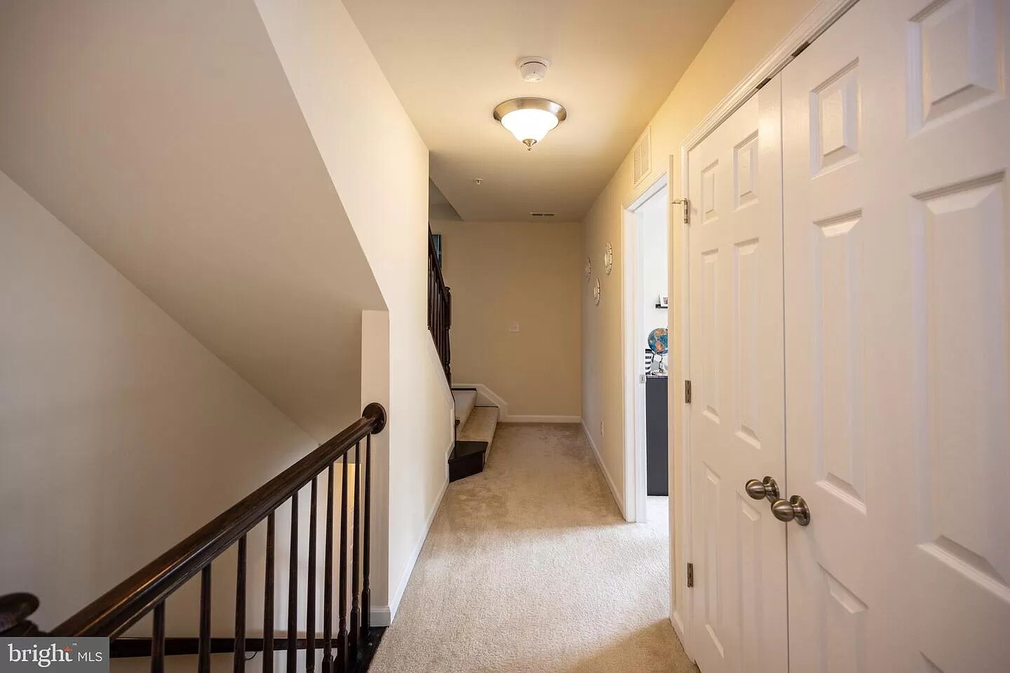 3rd floor - hallway - 25239 Laureldale Ter