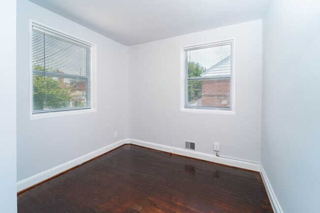 Building Photo - 10024 Lorain Ave