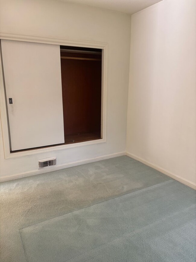 Building Photo - Enjoy 1.125 Acres near Downtown McMinnville