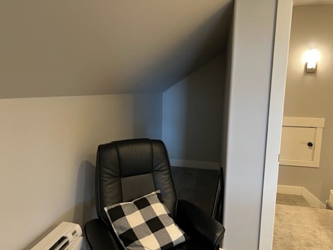 Building Photo - ADU studio in NW Crossing