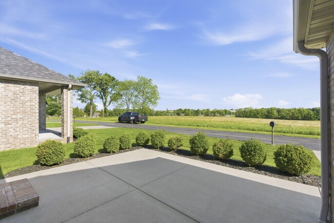 Building Photo - 3835 E Brookdale Terrace
