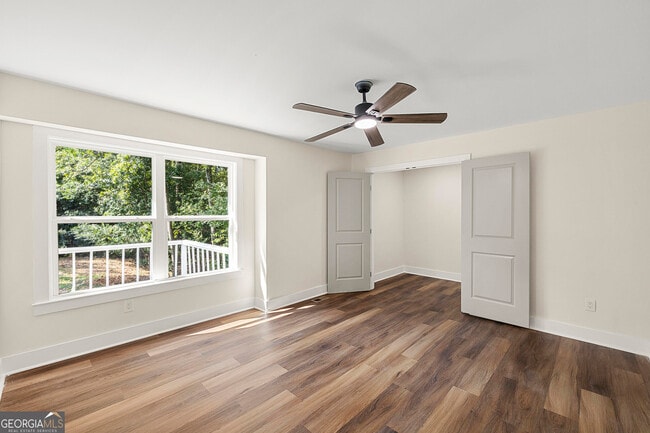 Building Photo - 1620 Chevron Way