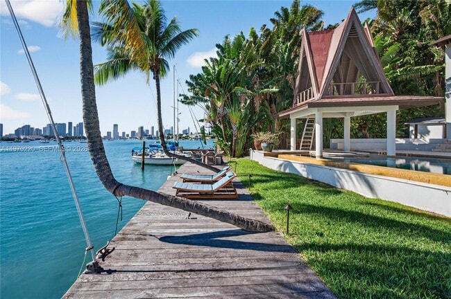 Building Photo - 14 W San Marino Dr