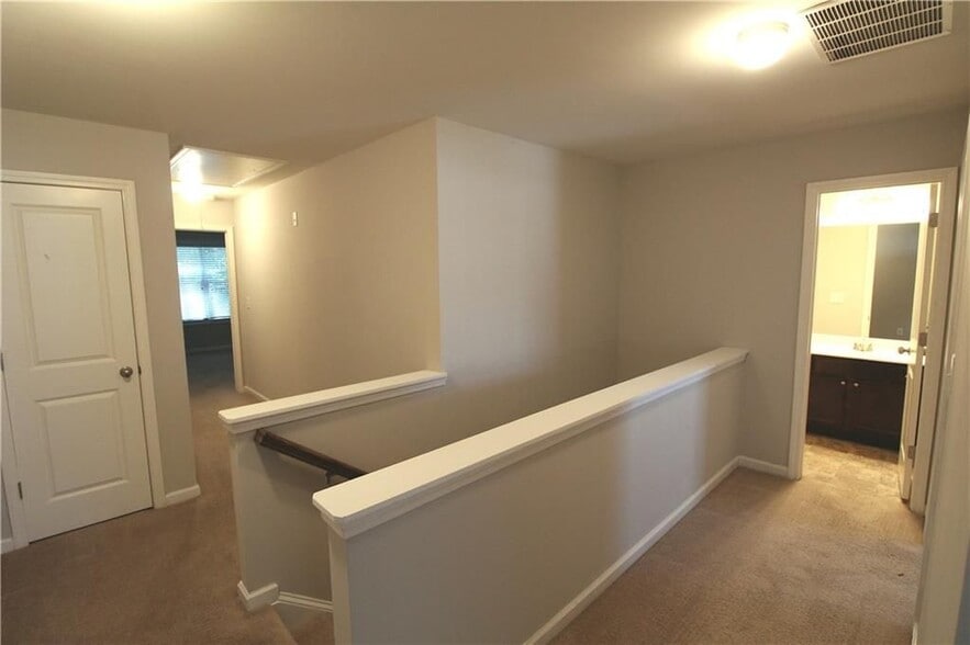 Building Photo - 4753 Beacon Ridge Ln