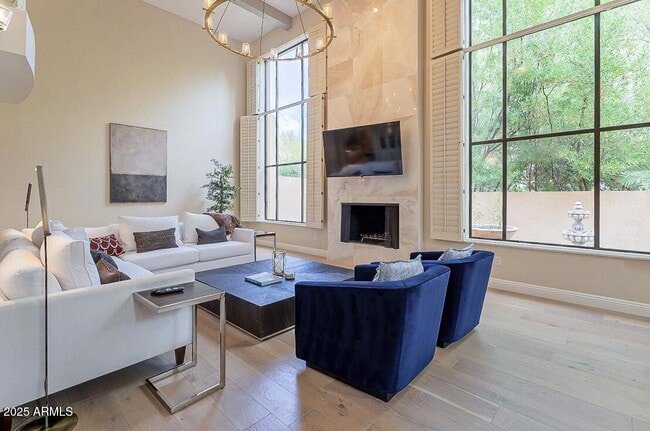 Building Photo - 8602 E Vista Del Lago