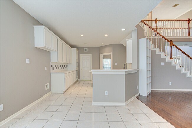 Building Photo - 2935 Apple Forest Ct