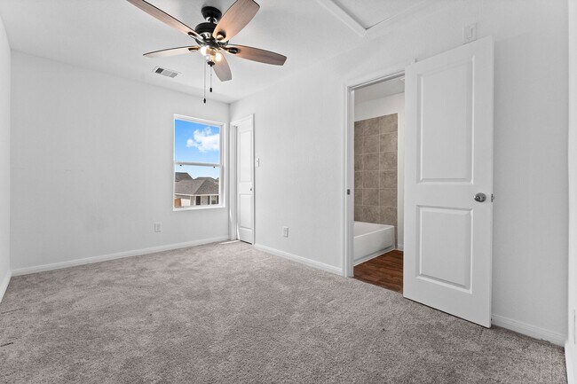 Building Photo - 9915 Opal Stone Wy