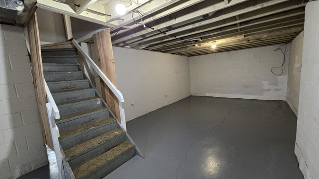 Building Photo - 3109 Beecher Rd