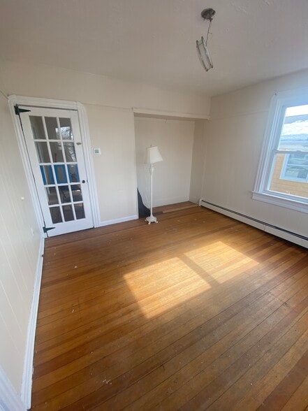 Building Photo - 5 Lynch St