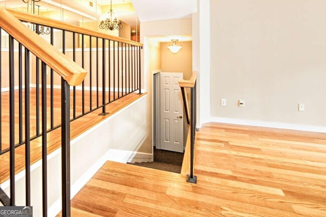 Building Photo - 4248 River Green Dr NW