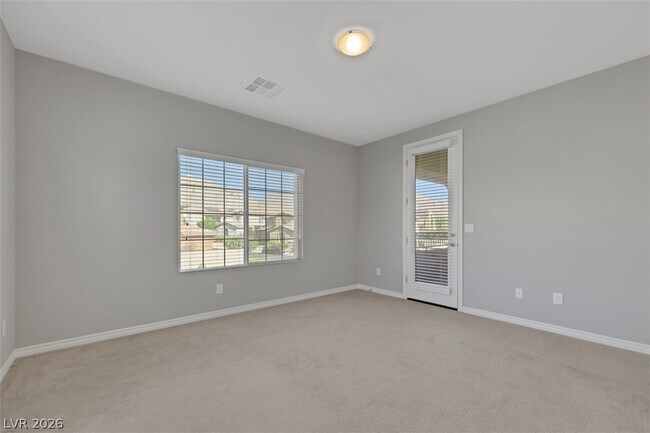Building Photo - 224 Highspring St