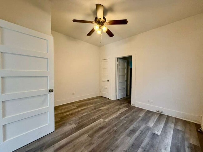 Building Photo - Property For Rent at 222 Lowell St, San Antonio TX 78210