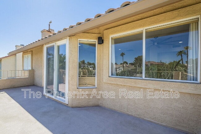 Building Photo - 3761 S Hawthorn Dr