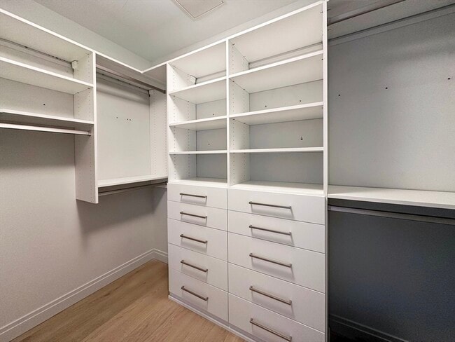 Building Photo - 135 Seaport Blvd