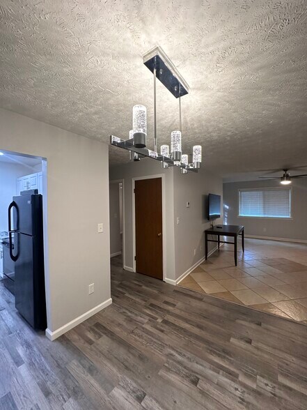 Building Photo - 3772 Kensingwood Trce