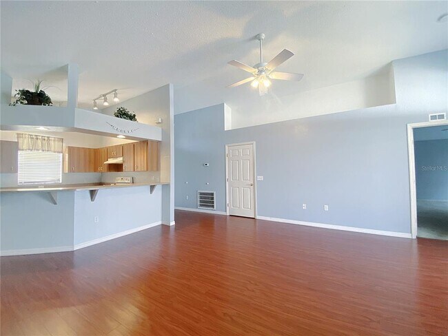 Building Photo - 445 Savanna Pointe St